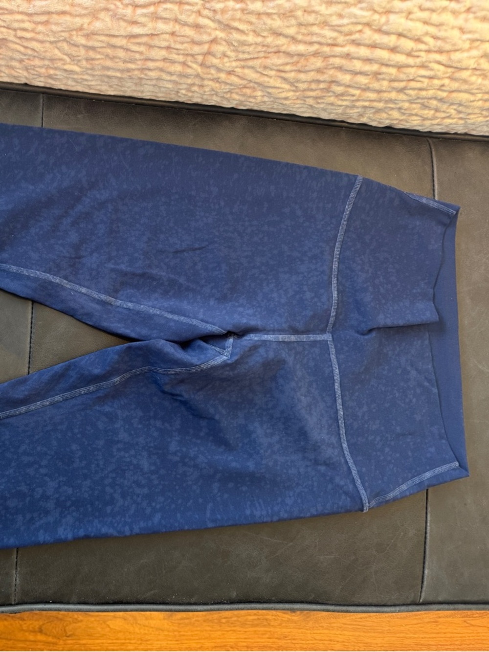 Lululemon High-Rise Leggings 3/4– Navy (Size 6)